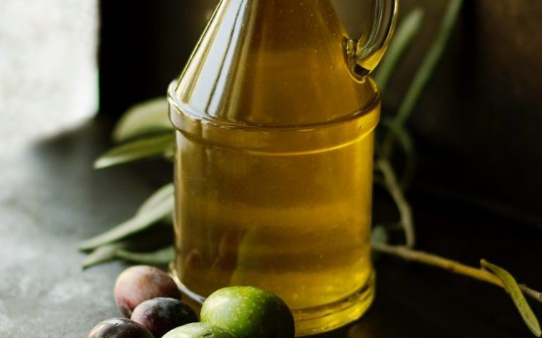 Olive Oil May Lower Heart Disease Risk in Fibromyalgia Patients